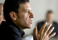 Hamid Akhavan