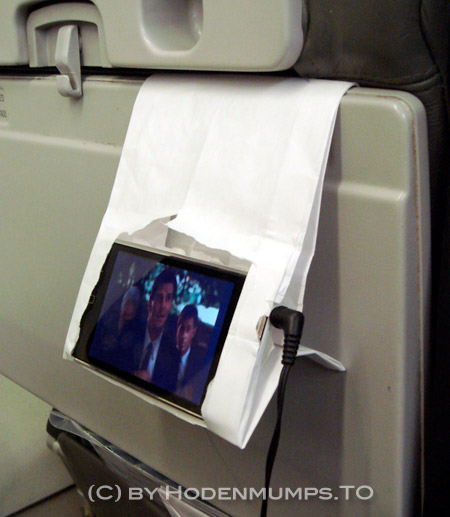 iphone-in-airplane