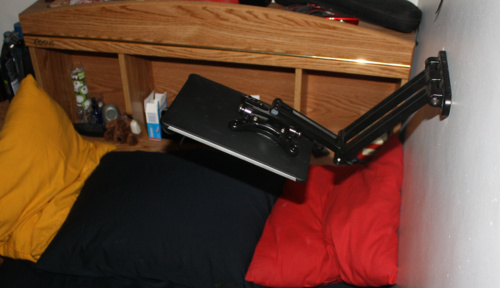 500x_ipadbedmount1