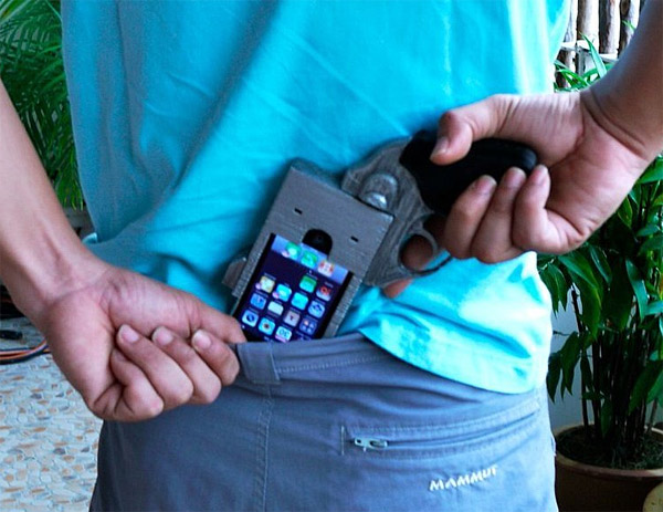iphone_revolver2