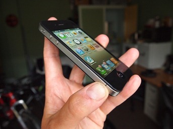 iPhone_4_death_grip