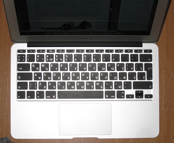 27_MBAir116_Keyboard