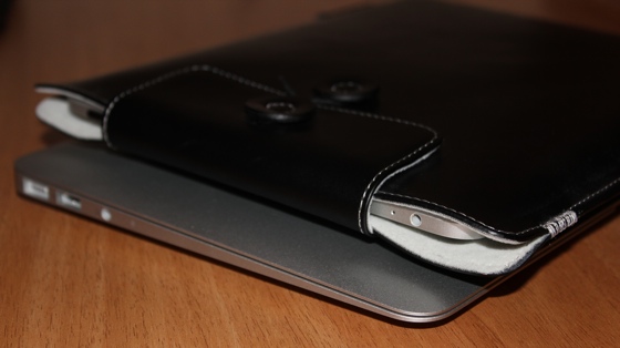 Belkin Leather Envelope Sleeve
