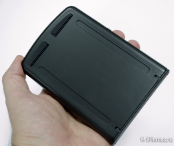 05-Foldable-BT-Keyboard