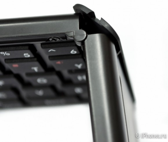 12-Foldable-BT-Keyboard