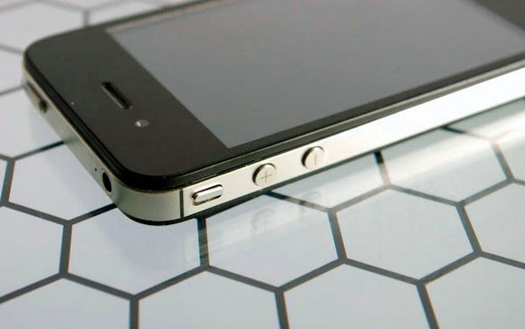 iPhone4S_android40_4