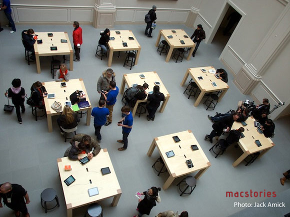 Apple Store в Амстердаме