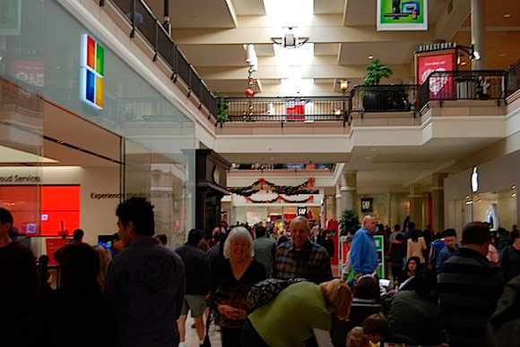 Microsoft Store и Apple Store