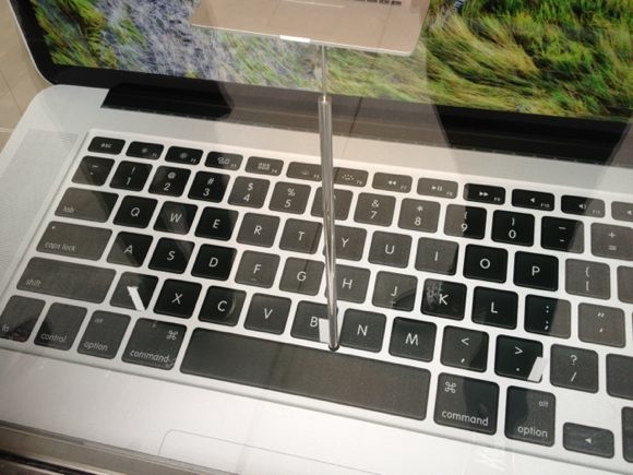 retina-macbook-pro-vitrina_3