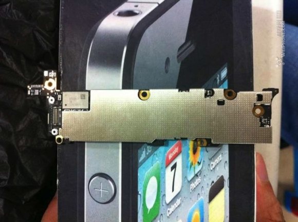 iPhone5_logicboard3