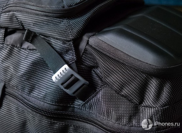 15-Thule-32l-Backpack