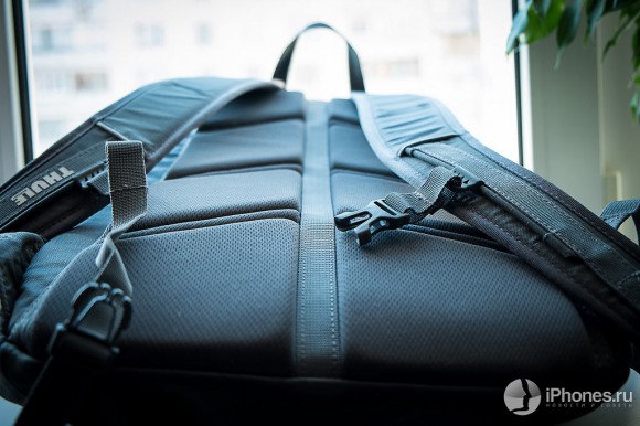 14-EnRoute-Strut-Daypack