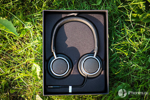 02-Philips-Fidelio-M1