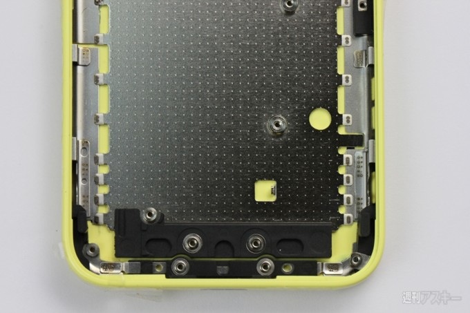 budgetiPhone-vs-iPhone5-8