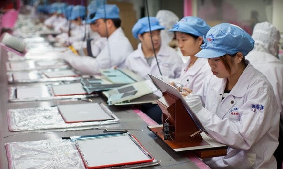 foxconn-workers-iPhone5s-1