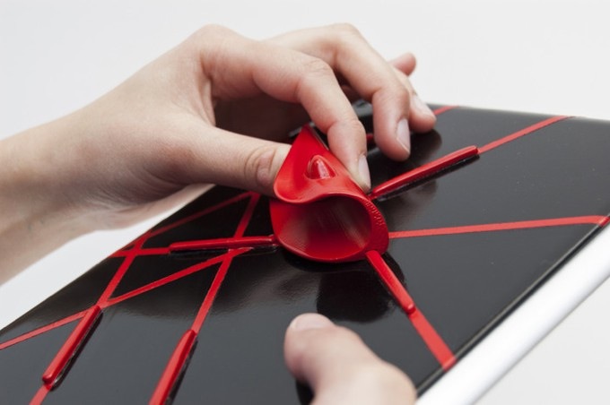 hold-ipad-case-kickstarter2