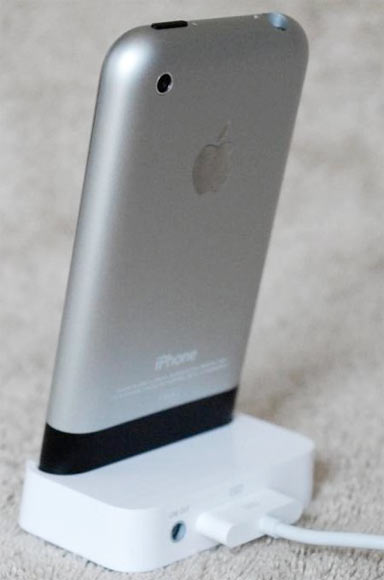cradle-for-iphone-2g