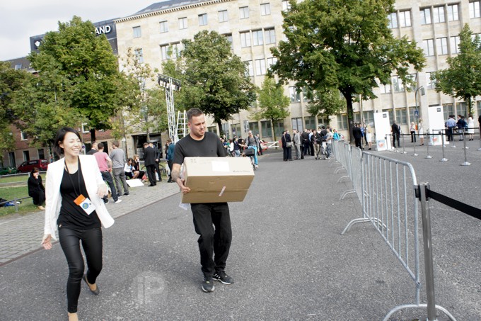 ifa-2013-samsungunpacked12