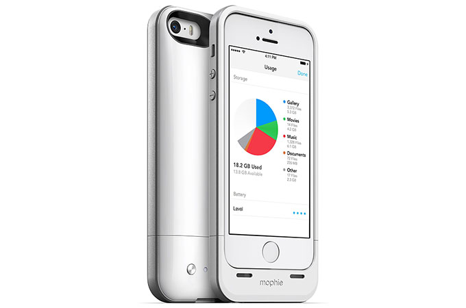 Mophie анонсировала чехол для iPhone, оснащенный батареей и флэш-памятью