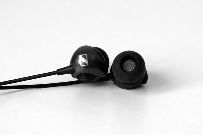 Sennheiser-CX-275S-ear