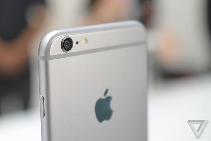 01-5-iPhone-6-Plus-Impressions