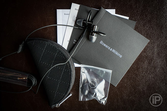 03-Bowers-Wilkins-C5-Series-2