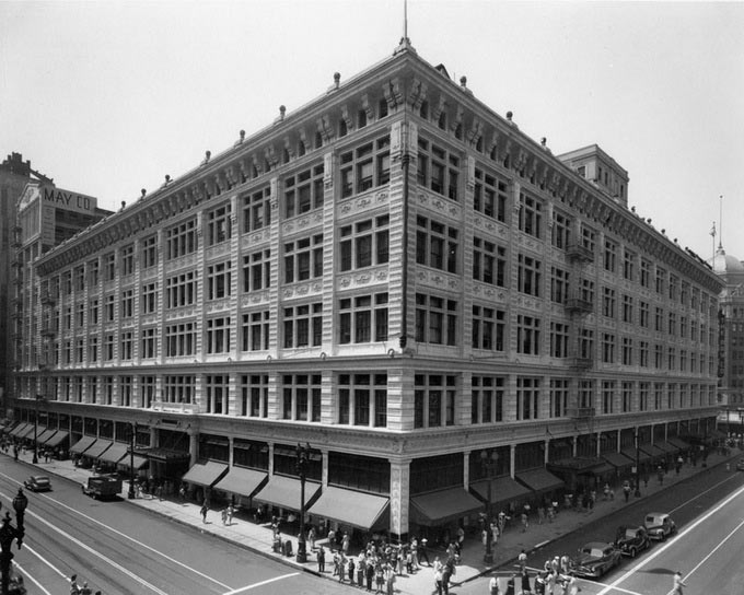 01-2-Broadway-Trade-Center