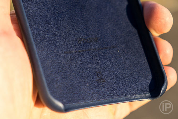 10-Apple-iPhone-6-Plus-Leather-Case