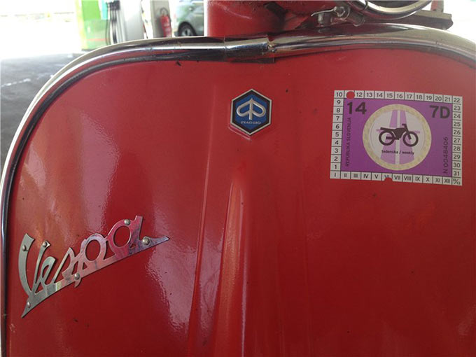 00019-vespa