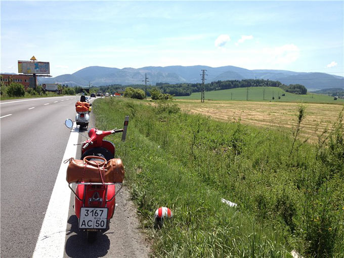 00020-vespa