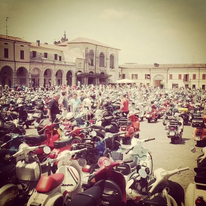 00032-vespa