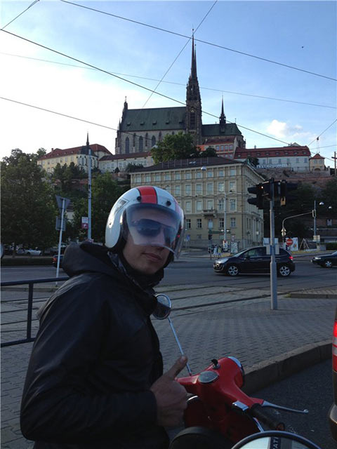 00048-vespa