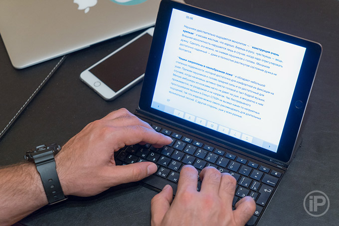 01-Logitech-Ultrathin-Keyboard-Cover