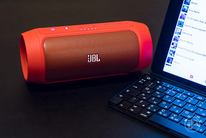 06-JBL-Charge-2