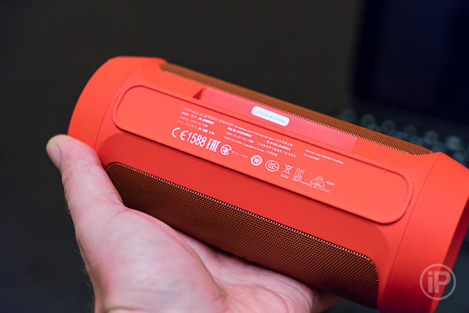 07-JBL-Charge-2