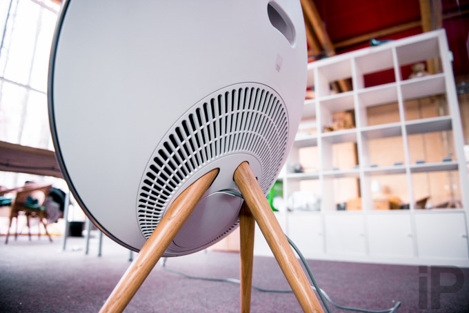 Bang-&-Olufsen-BeoPlay-A9-003