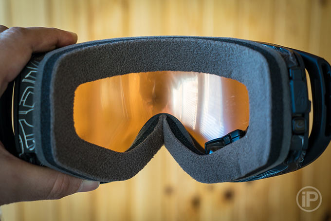 08-Oakley-Airwave-1-5