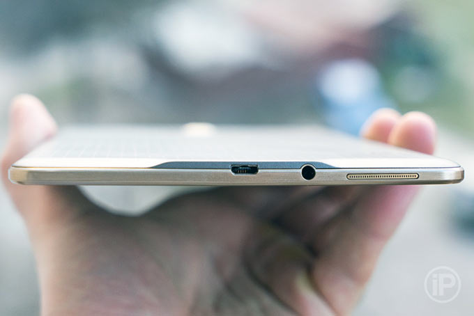 09-Galaxy-Tab-S-8-4-Inuse