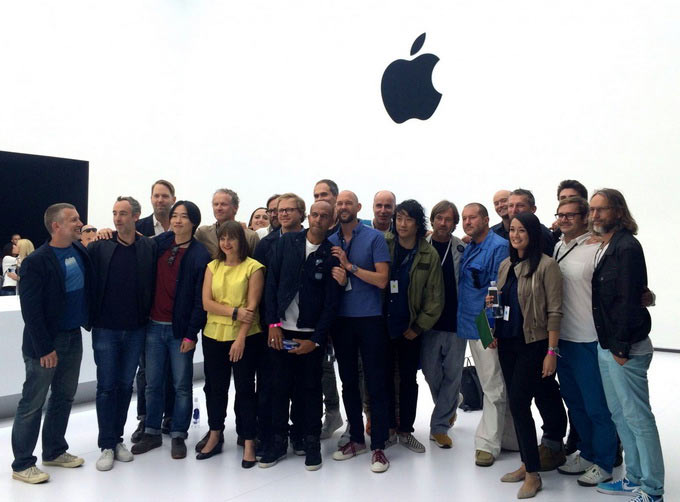 03-2-Ive-and-Team-Apple-Soul