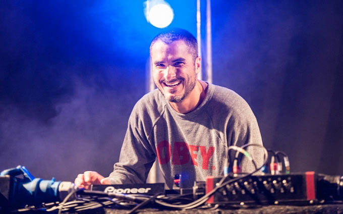 04-3-Zane-Lowe