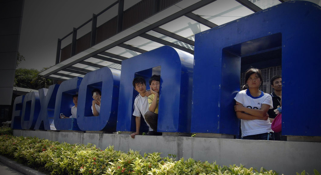 Закулисье производства устройств Apple или как работается людям на фабриках Foxconn