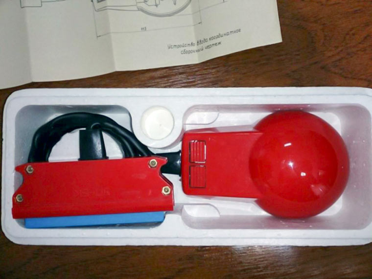 02-4-USSR-Mouse