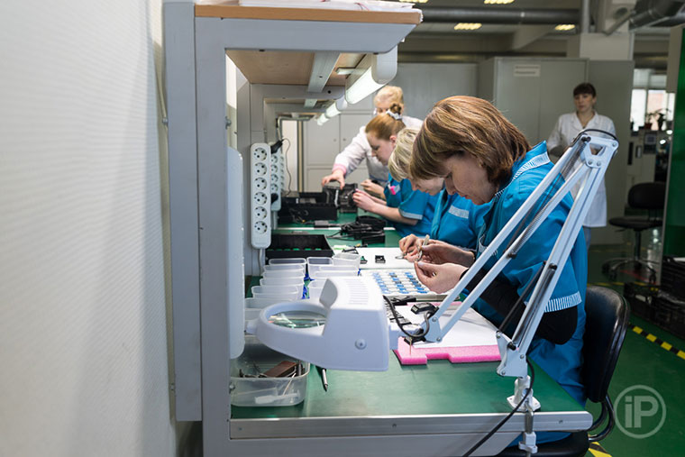 12-Pandora-Factory-Report-2015