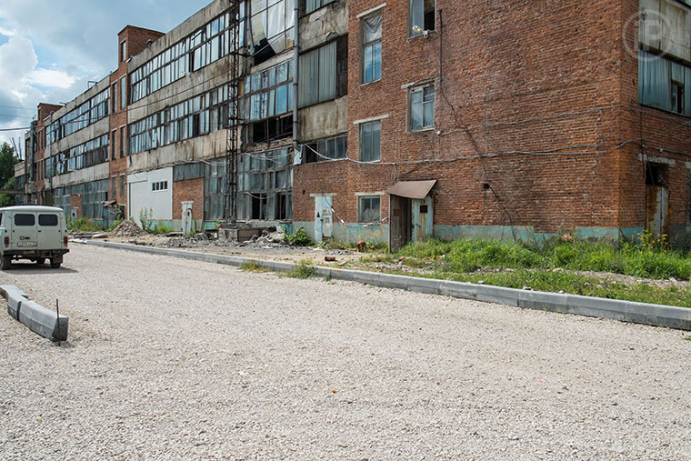25-Pandora-Factory-Report-2015