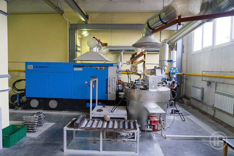 28-Pandora-Factory-Report-2015