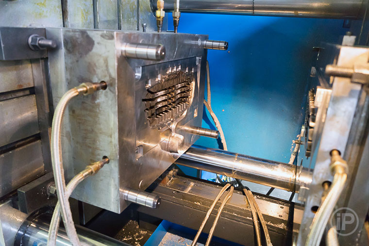 31-Pandora-Factory-Report-2015