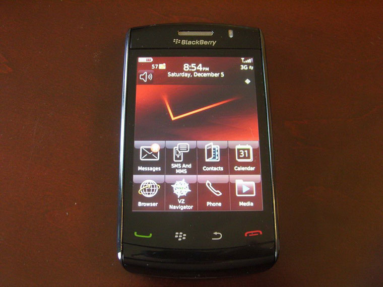 04-How-iPhone-Crippled-BlackBerry
