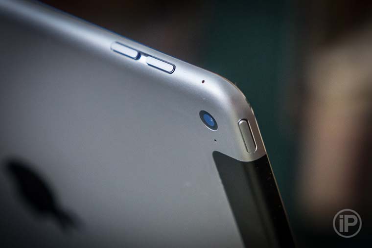 04-iPad-Air-2-InUse
