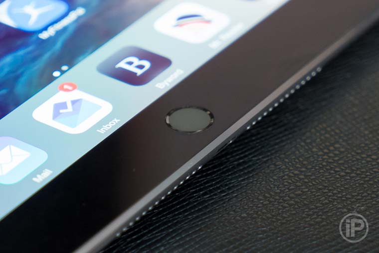 10-iPad-Air-2-InUse