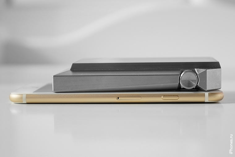astell-and-kern-ak-240-vs-iphone-6